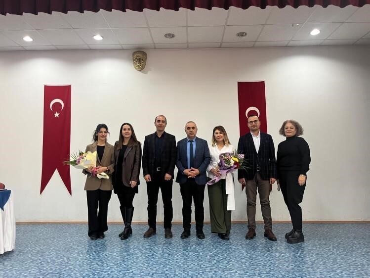 Bilecik’te Aile İlişkilerinin Güçlendirilmesi İçin Farkındalık Eğitimi Düzenlendi Bilecik'te Aile Yılı kapsamında düzenlenen eğitimde, aile bağları ve çocukların