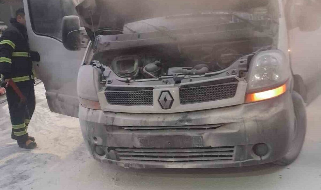 Bilecik-Bozüyük-Eskişehir karayolunda Ozan K.'nın kullandığı ticari aracın ön tekerleğinden duman