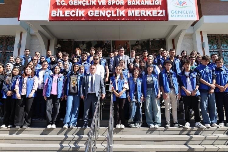 Bilecik'ten "Gençler Bakanlığında" projesi kapsamında 90 öğrenci, Gençlik ve Spor