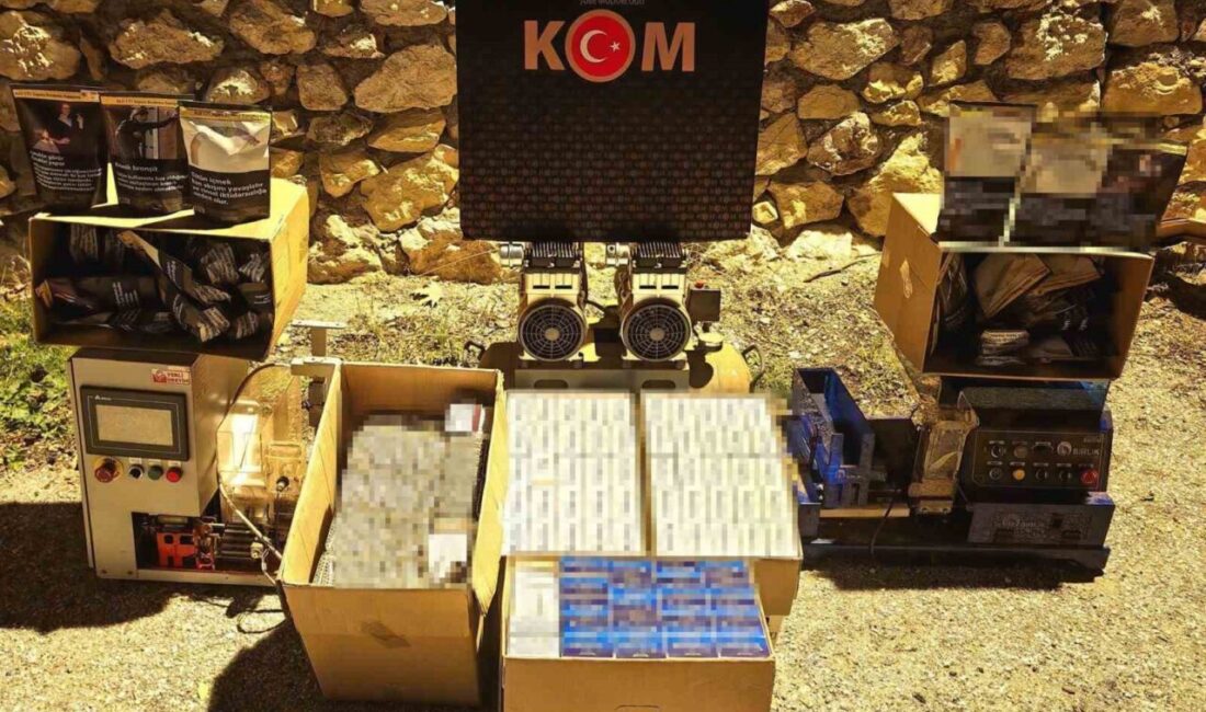 Bilecik’te Kaçak Tütün İmalatına Baskın: Yüklü Miktarda Makaron ve Tütün Ele Geçirildi Bilecik'in Bozüyük ilçesinde düzenlenen operasyonda B.Ö. (41) adlı şahsa ait