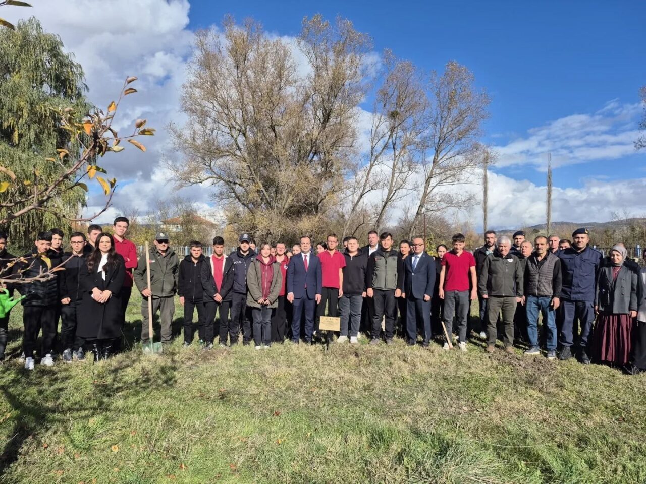 Bilecik'in Yenipazar ilçesinde, vefat eden öğretmen Merve Kaplan anısına 72