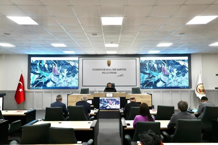 Bilecik Valisi Faik Oktay Sözer, şehirde yapılacak çalışmalarla ilgili toplantılara