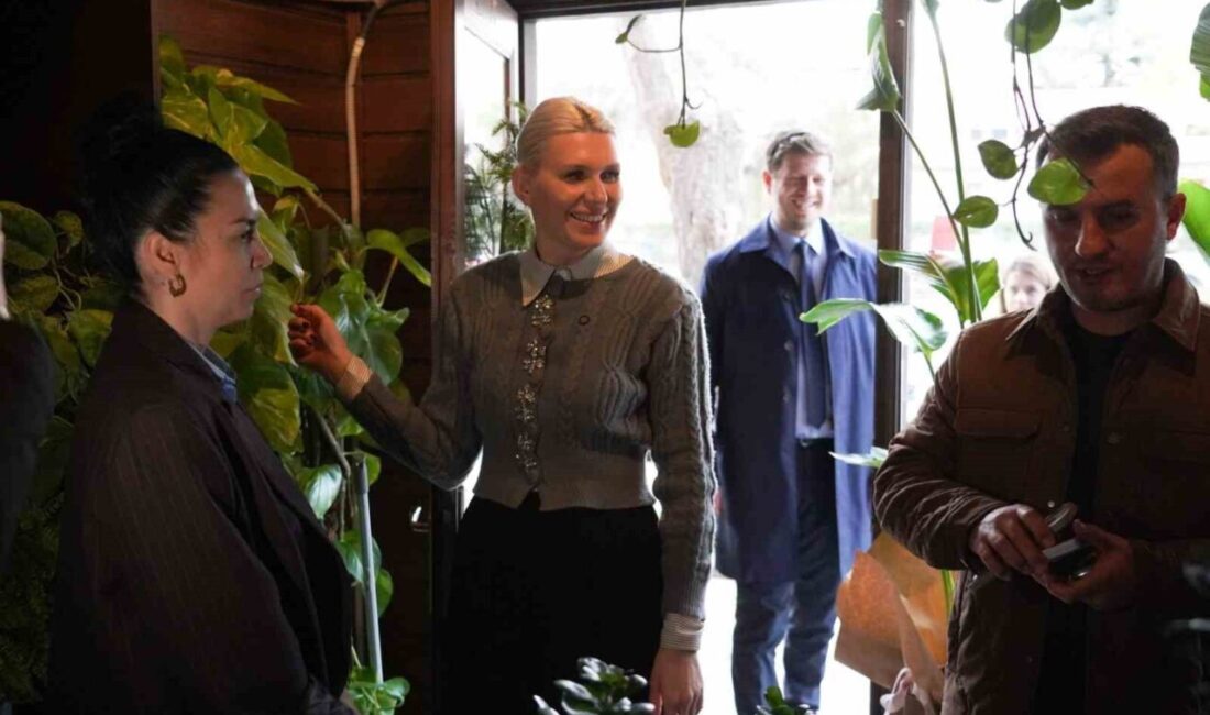 Bilecik Belediyesi, her yıl düzenlenen Yılbaşı Çarşısı için Sanat Sokağı'nda