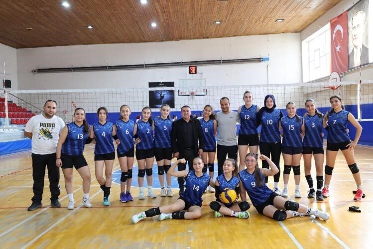 Bilecik’te Genç Sporcular, Okul Spor Faaliyetlerinde Başarılarını Sergiliyor