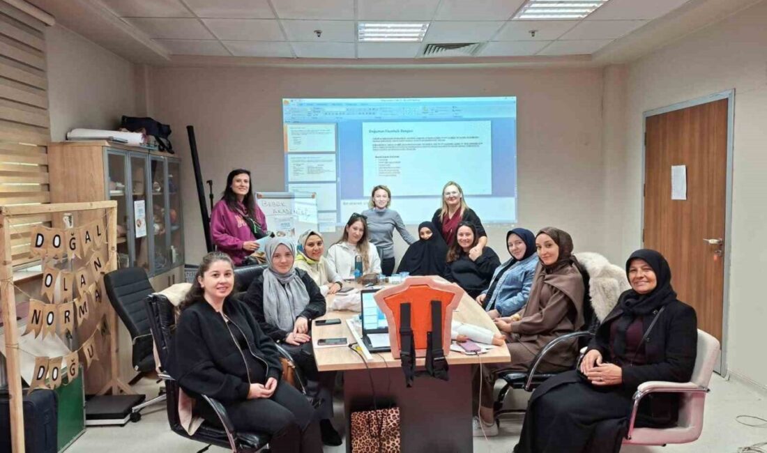 Düzce Sağlık Müdürlüğü, anne adaylarını bilinçlendirmek amacıyla Sağlıklı Hayat Merkezi'nde