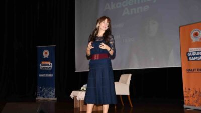 Saniye Bencik Kangal, Vezirköprü'de düzenlenen "Bilinçli Ebeveynlik" etkinliğinde ailelere çocuk