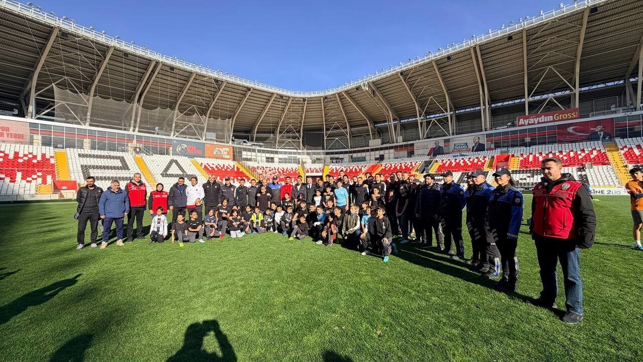 Erzincan İl Emniyet Müdürlüğü Spor Kulübü'ndeki gençler, Değer Erzincan Projesi