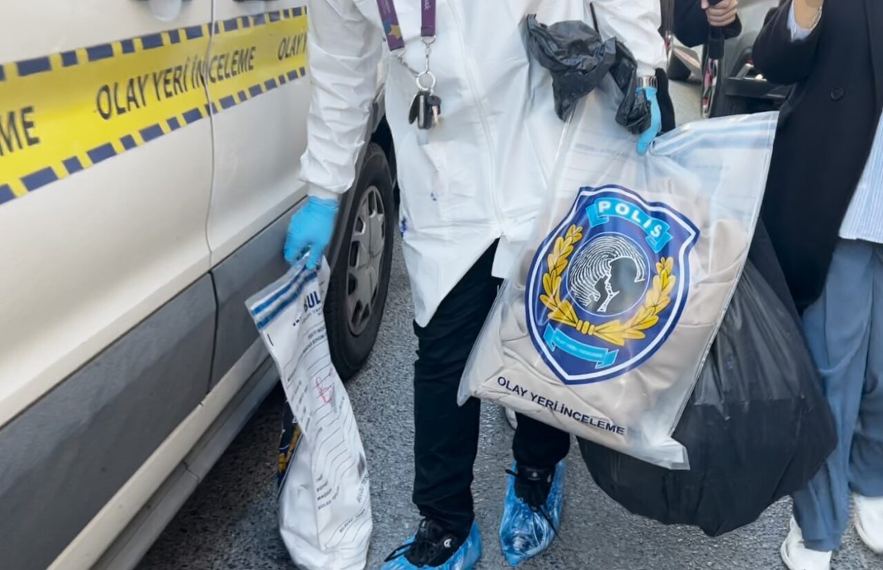 İstanbul'un Fatih ilçesinde, midye yedikten sonra rahatsızlanan Böcek ailesinin 2