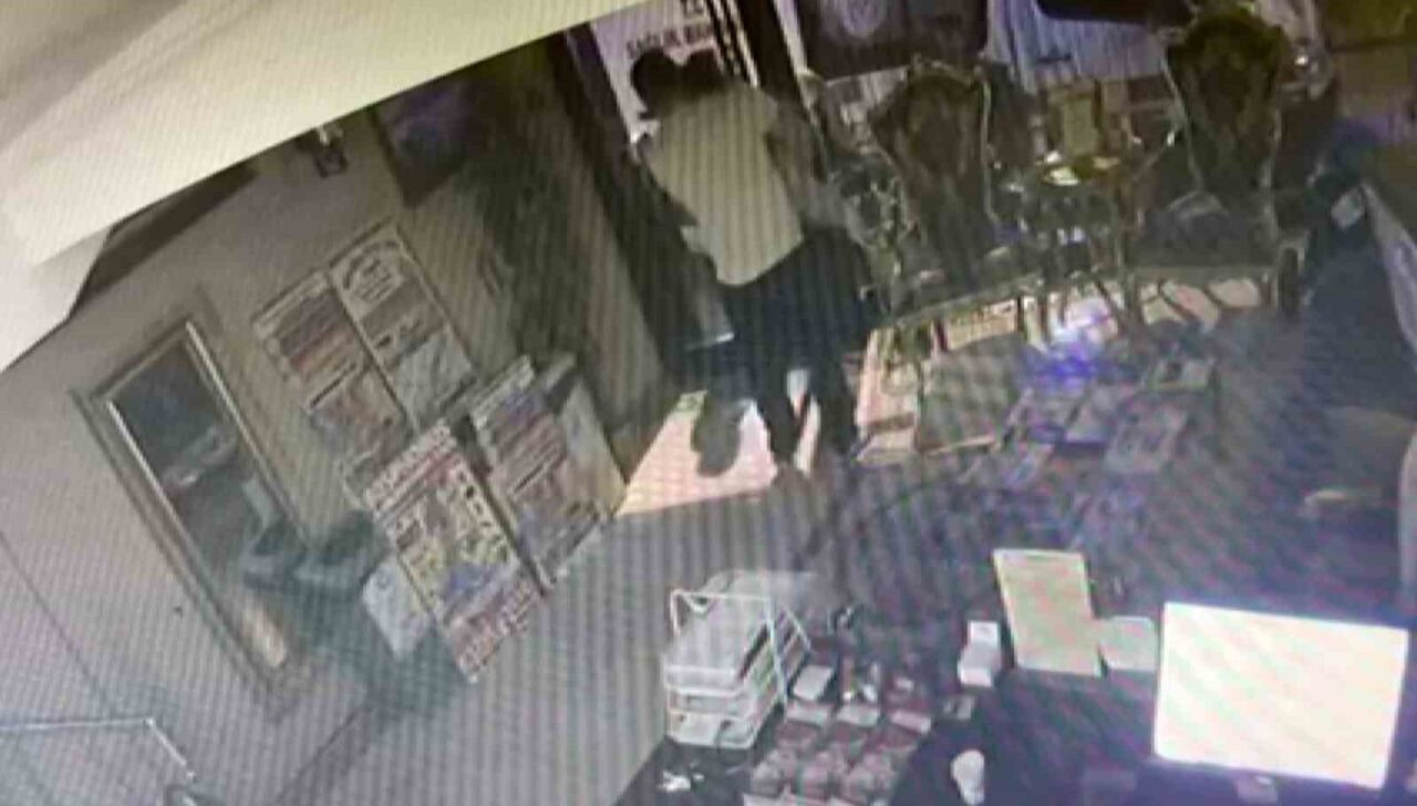 Fatih'te otelde ilaçlama sonrası rahatsızlanan Çiğdem (27), Servet Böcek (38)