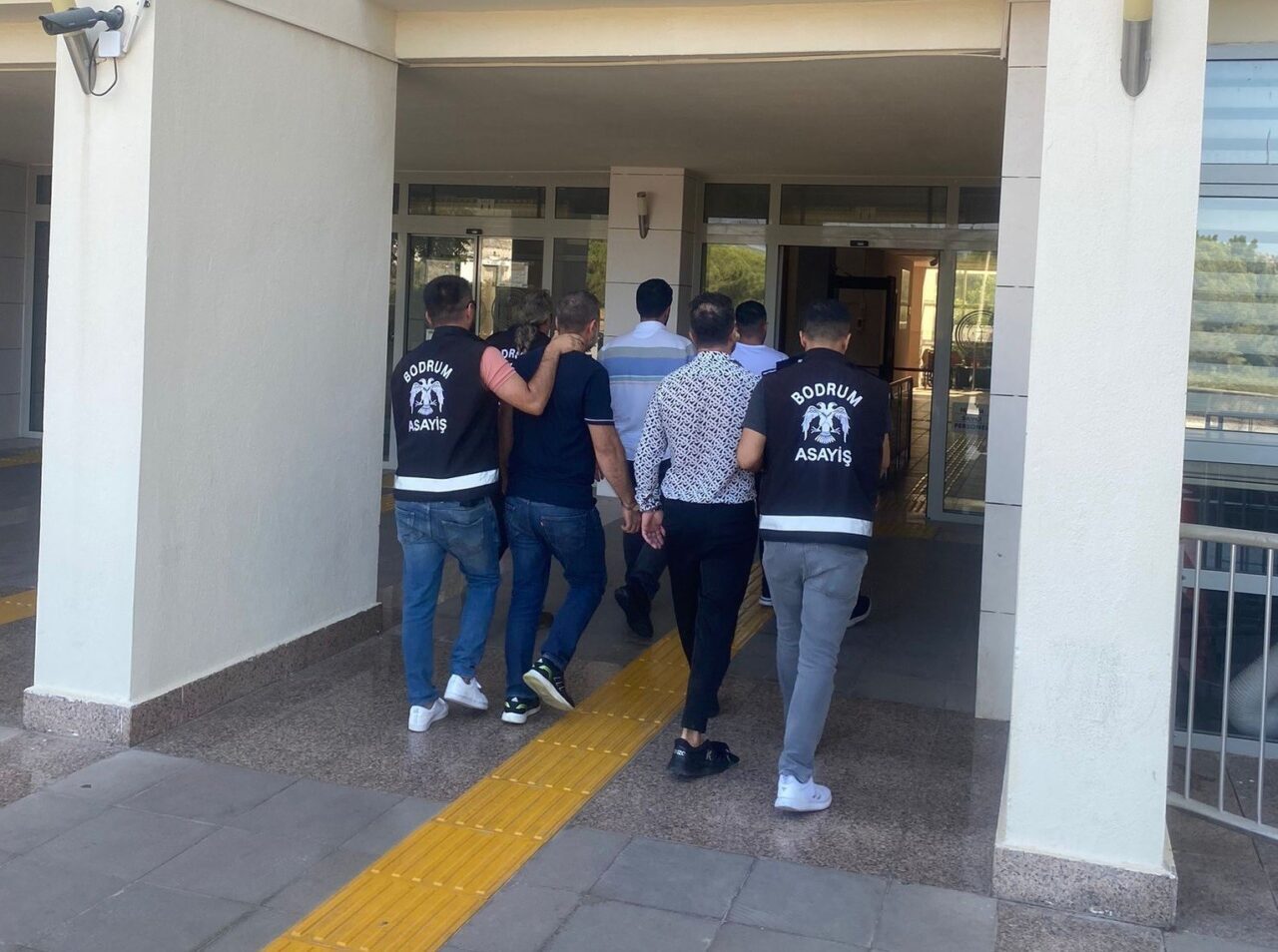 Muğla'nın Bodrum ilçesinde iki kişinin silahlı saldırıda öldürülmesiyle ilgili 14