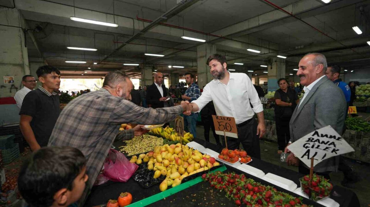 Tarsus Belediye Başkanı Ali Boltaç, Ergenekon Mahallesi Kapalı Semt Pazarını