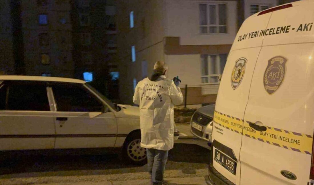 Kayseri’de Borcu Nedeniyle İntihar Eden Genç Adamın Cansız Bedeni Bulundu Kayseri'nin Melikgazi ilçesinde N.Ö. (24), borçlarının nedeniyle yaşadığı binanın bodrumunda