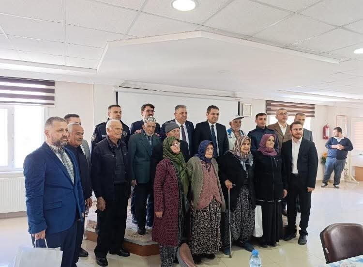 Diyanet İşleri Başkanlığı'nın 'Ulu Çınarlar' projesi kapsamında Bozkır'da düzenlenen kahvaltı