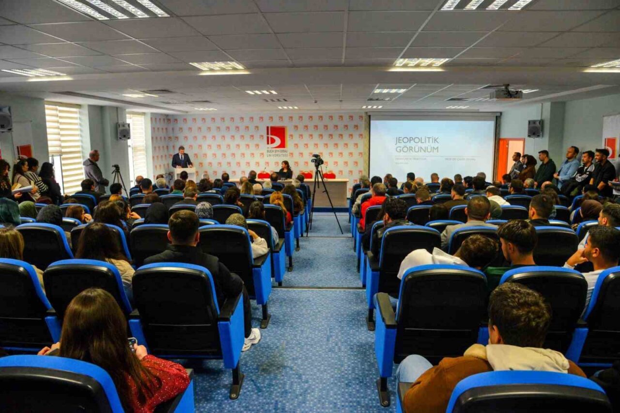 Bilecik Şeyh Edebali Üniversitesi, 2025-2026 Akademik Yılı'na insan ve toplum