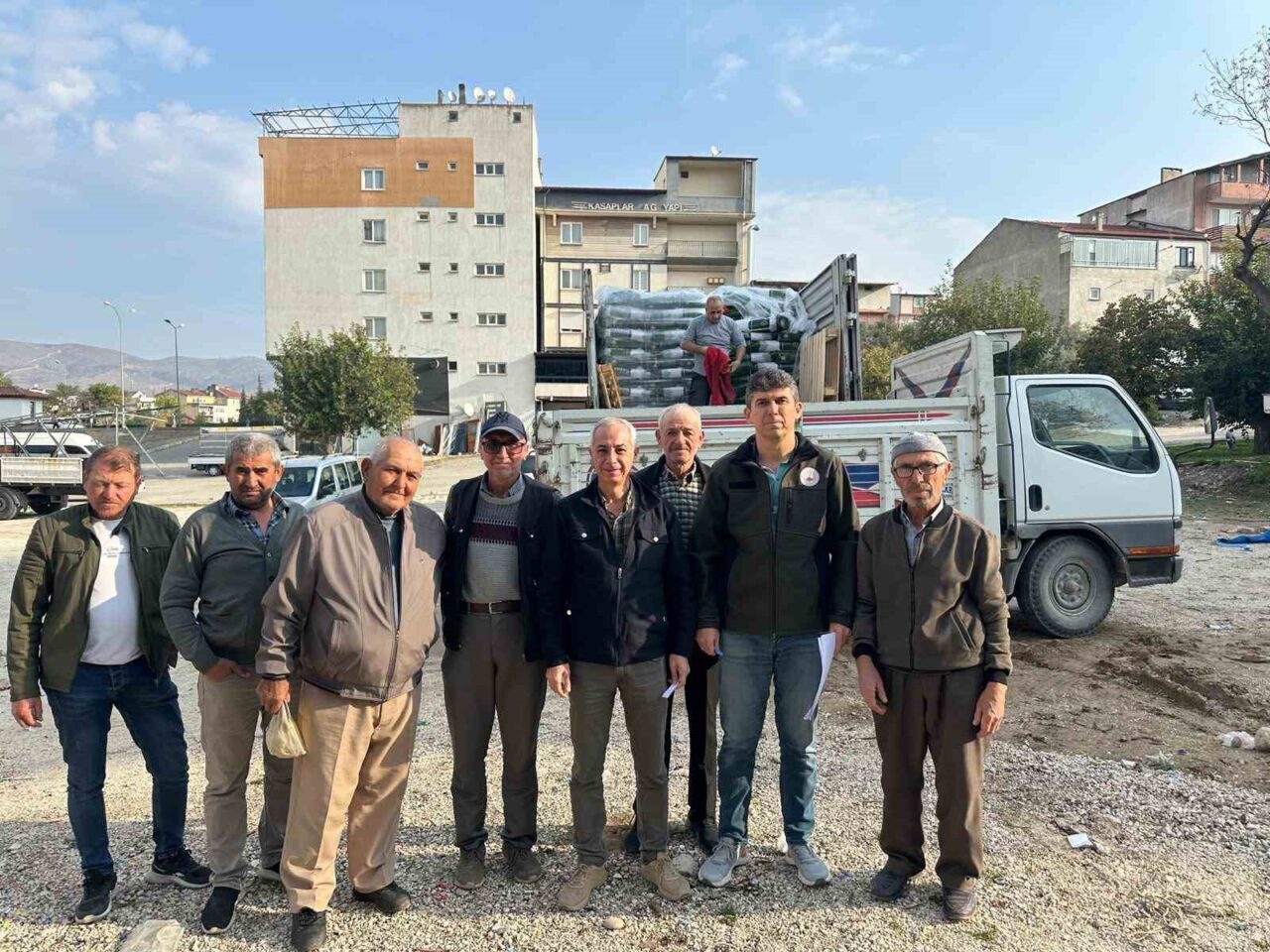 Osmaneli ilçesinde, Bilecik Valiliği'nin desteklediği "Buğday Tohumluk" projesi kapsamında 80