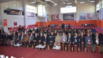 Muş'un Bulanık ilçesinde, Kaz Yetiştiriciliği çalıştayı düzenlendi. Bulanık Kaymakamı Ömer