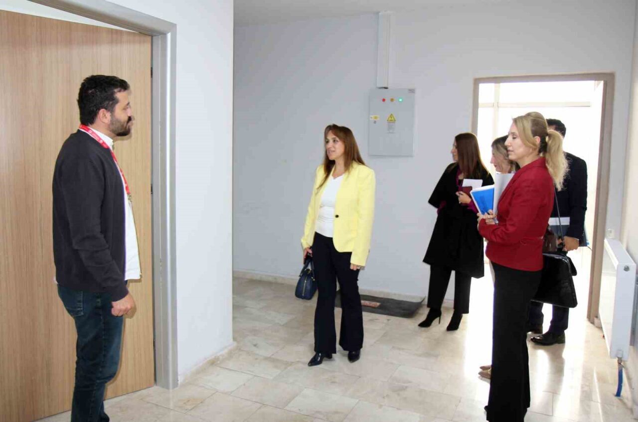 Denizli İl Sağlık Müdürü Uz. Dr. Berna Öztürk, Buldan ilçesindeki