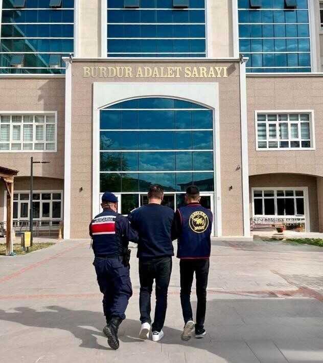 Burdur'da çelik kasa hırsızlığı gerçekleştiren 6 kişi, İstanbul ve Diyarbakır'da