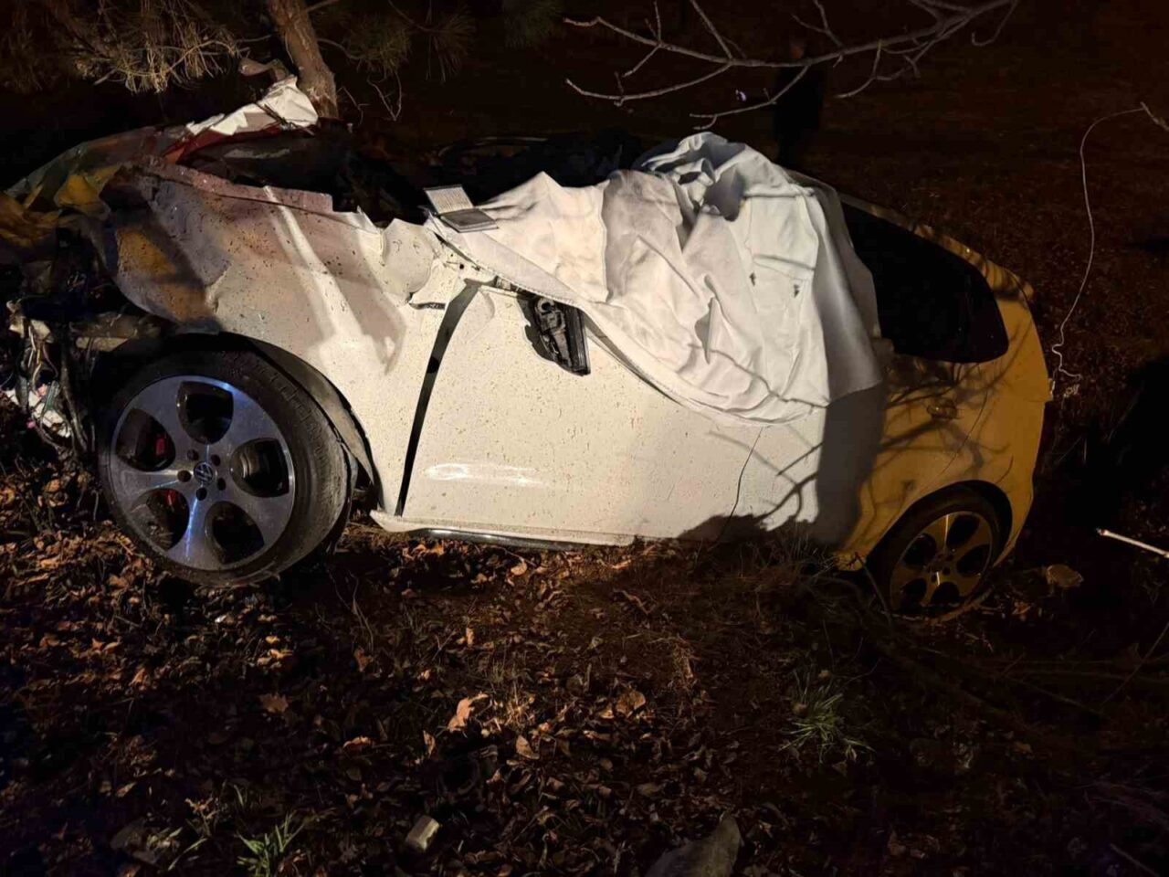 Burdur'da gece saatlerinde meydana gelen trafik kazasında, Haluk Teksöz'ün kullandığı