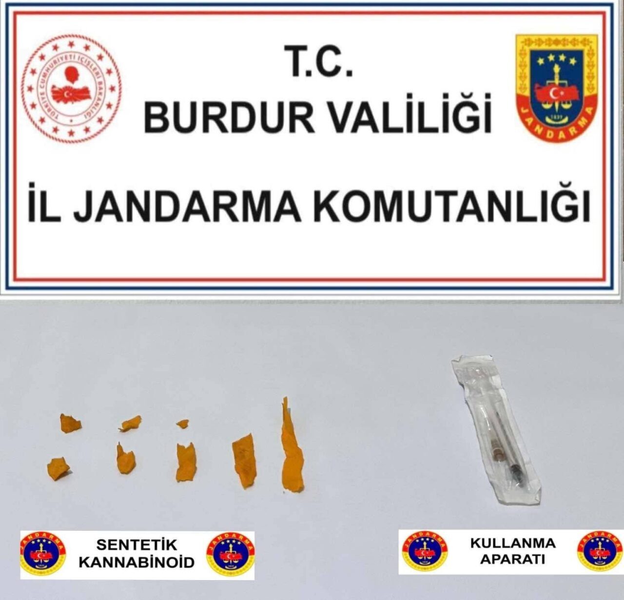Burdur'da jandarma, uyuşturucu ile mücadele kapsamında yaptığı operasyonda 14 gram