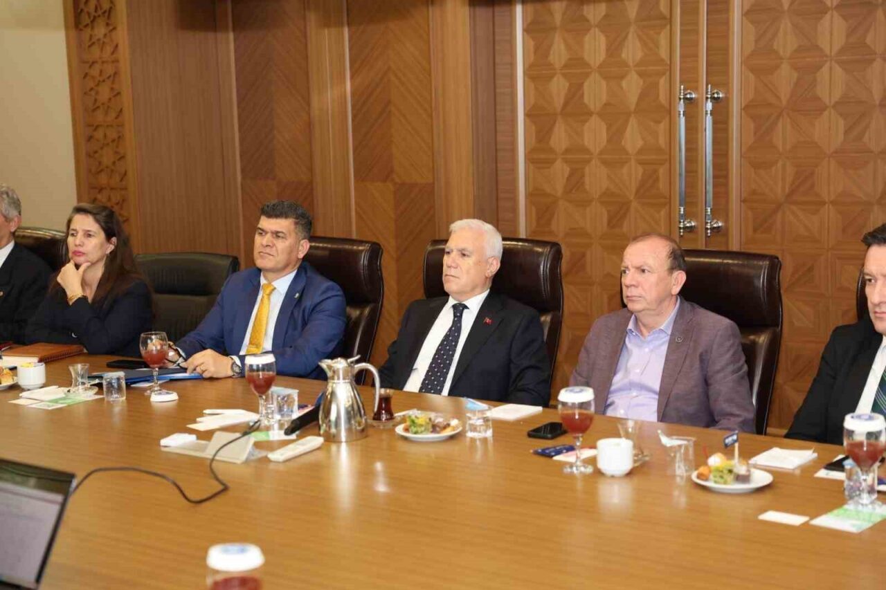 Bursa Büyükşehir Belediye Başkanı Mustafa Bozbey, Bursa'nın su kaynaklarının azaldığını