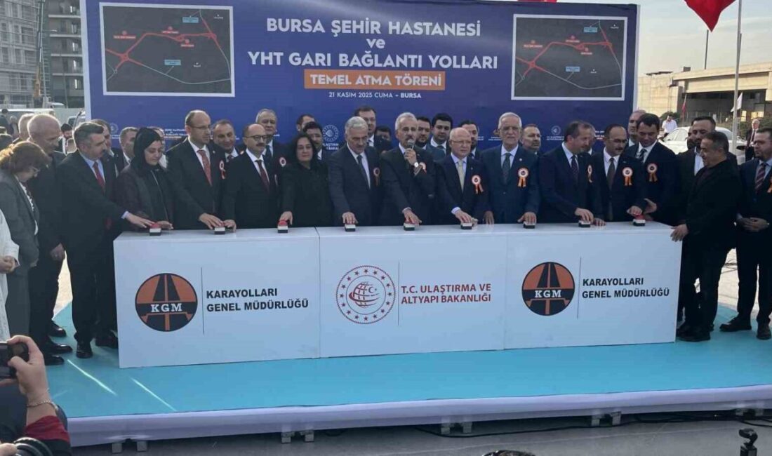 Ulaştırma ve Altyapı Bakanı Abdulkadir Uraloğlu, Bursa Şehir Hastanesi ve