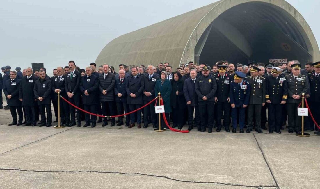Gürcistan Uçak Kazasında Şehit Düşen Bursalı Askerler, Memleketlerinde Son Yolculuklarına Uğurlanıyor Gürcistan'da meydana gelen uçak kazasında hayatını kaybeden Bursalı Binbaşı Serdar