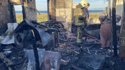 Mudanya'nın Eğerce Mahallesi'nde Fatma Edemen'in evinde çıkan yangın, komşuların ihbarıyla