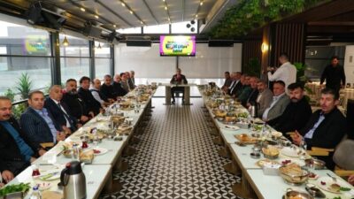 Bursa'da düzenlenen toplantıda, Doğu ve Güneydoğu dernekleri barış sürecine destek