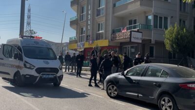 Bursa'nın Nilüfer ilçesinde Fevzi Köksal, eski sevgilisi Yasemin Bulut'u kafede