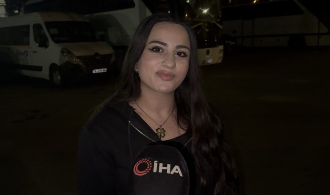 Bursa'nın Osmangazi ilçesinde yol verme nedeni ile iki kadın sürücü