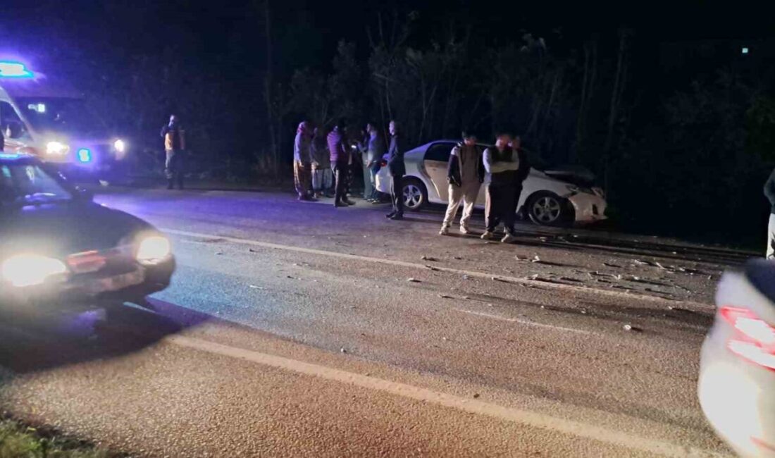 Bursa’da rulo saç taşıyan tır ile otomobilin çarpışması sonucu bir kişi yaralandı. Bursa'nın İznik ilçesine bağlı Boyalıca Mahallesi'nde rulo saç yüklü tır