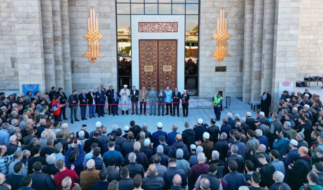 Bursa'nın Demirtaş Organize Sanayi Bölgesi'nde inşa edilen Yeni DOSAB Camii,
