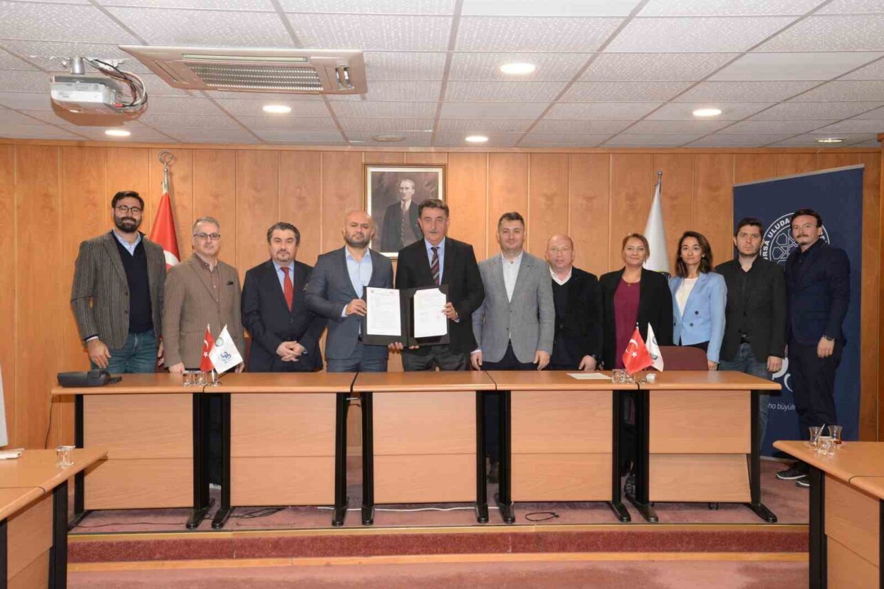 Bursa Uludağ Üniversitesi ile FEV TR arasında üniversite-sanayi iş birliğini
