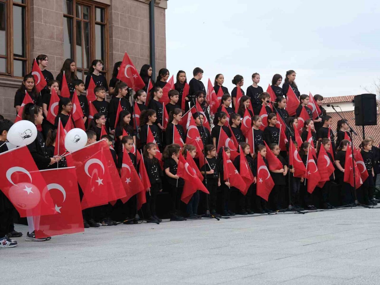 Büyükçekmece’de Gazi Mustafa Kemal Atatürk, vefatının 87. yıl dönümünde düzenlenen