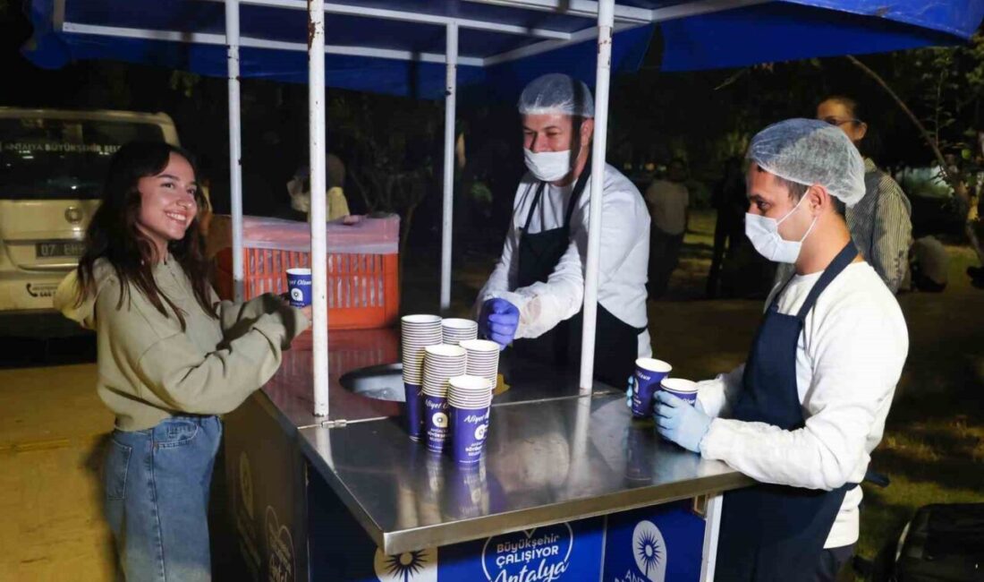 Akdeniz Üniversitesi Öğrencilerine Sınav Döneminde Sıcak Çorba Desteği Antalya Büyükşehir Belediyesi, Akdeniz Üniversitesi öğrencilerine sınav haftasında sıcak çorba