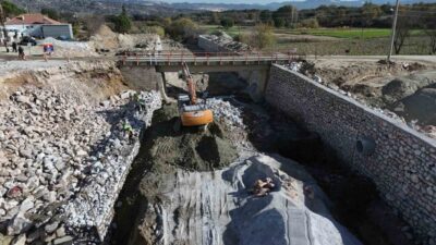 Muğla Büyükşehir Belediyesi, Yatağan Hacıbayramlar Mahallesi'nde Delice Çayı üzerinde 29