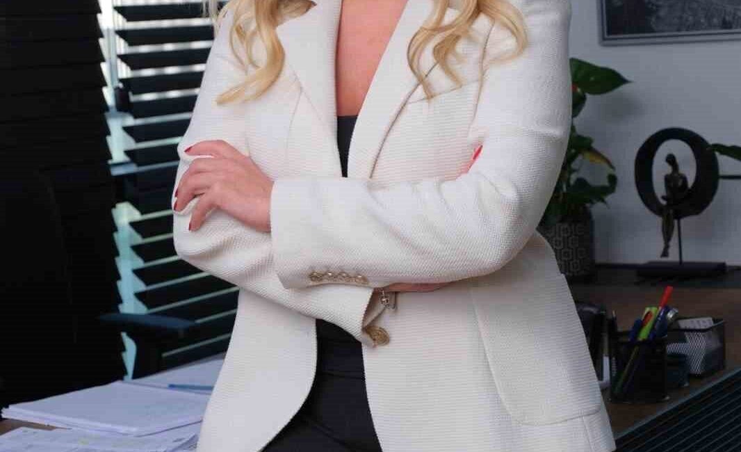 Kurumsal sağlık sigortası, çalışan memnuniyetini artırmakta ve şirketlerin verimliliğini desteklemekte kritik rol oynuyor. Kurumsal sağlık sigortaları, çalışanların sağlık hizmetlerine erişiminde hız ve memnuniyet