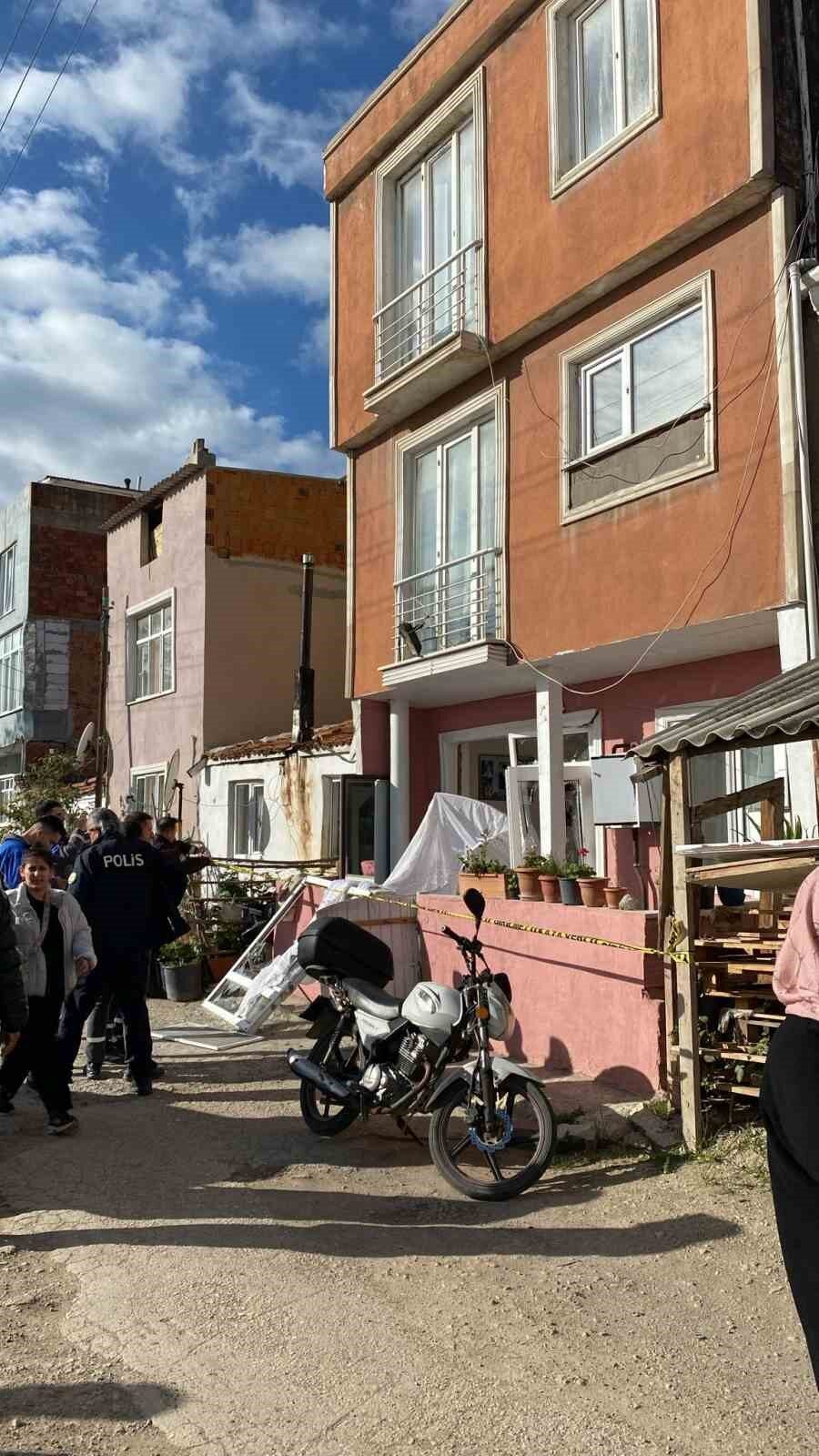 Gelibolu’daki Doğalgaz Patlamasında Bir Kişi Yaralandı, Olayın Sebebi Araştırılıyor