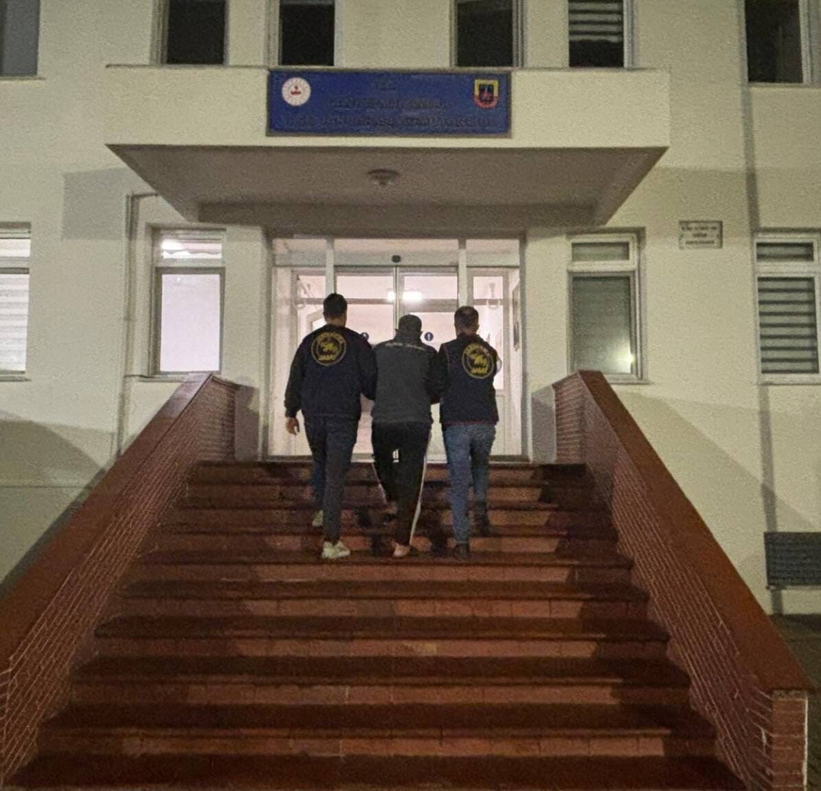 Çanakkale'de Jandarma Dedektifleri JASAT, 3-9 Kasım tarihleri arasında yaptığı operasyonlarla