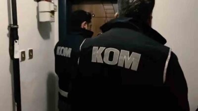 Çanakkale'de gerçekleştirilen iki ayrı operasyonda toplam 10 kişi gözaltına alındı.