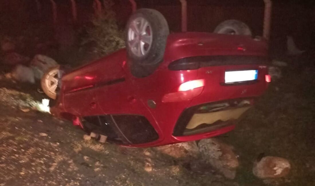 Çanakkale'nin Ayvacık ilçesinde Müslüm Gümüş'ün kullandığı otomobil, kontrolü kaybederek takla