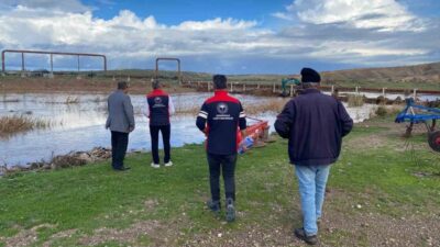 Çanakkale'de süren yağışlar nedeniyle olası zararları önlemek amacıyla, Çanakkale İl