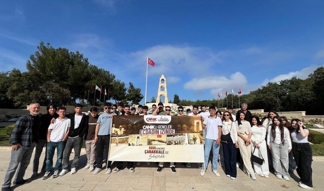 Canik Belediyesi’nin Gençler için Çanakkale Projesi Büyümeye Devam Ediyor Canik Belediyesi, “Canikli Gençler Ecdadın İzinde” projesiyle gençleri Çanakkale’ye götürmeye
