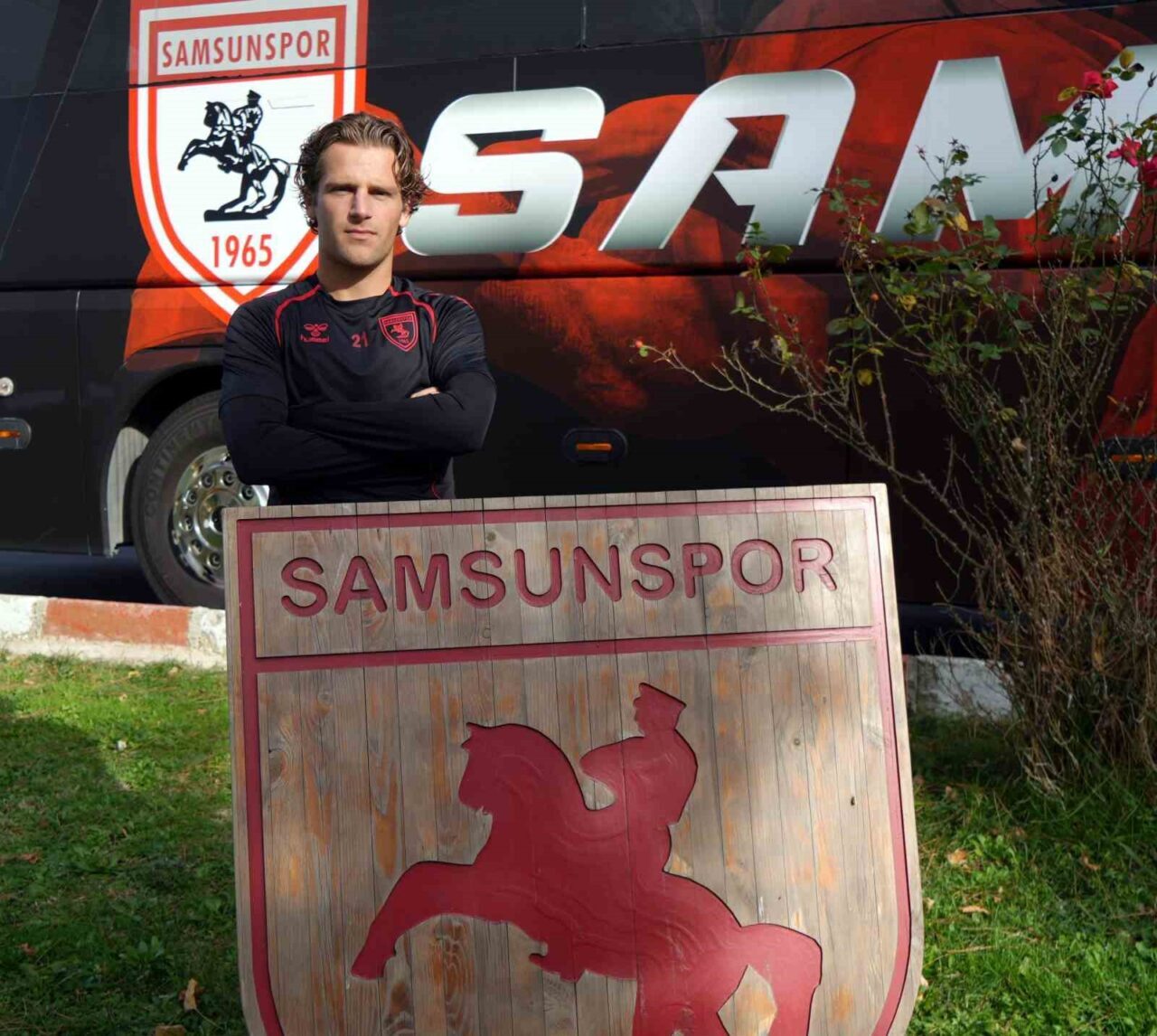 Samsunspor'un yıldız orta saha oyuncusu Carlo Holse, 2026 Dünya Kupası'nda