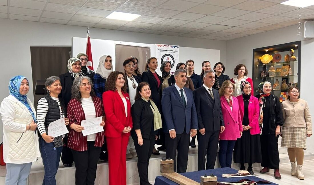 Antalya Olgunlaşma Enstitüsü’nün yürüttüğü “Çarpana Tasarımları ile Kültürel Hafıza Yeni