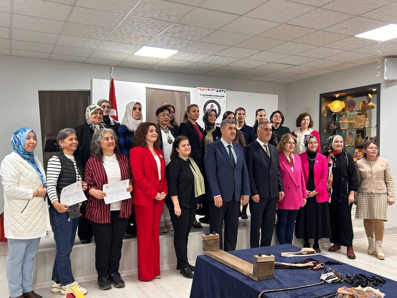 Antalya Olgunlaşma Enstitüsü’nün yürüttüğü “Çarpana Tasarımları ile Kültürel Hafıza Yeni