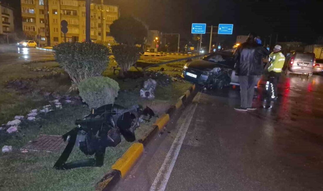 Bartın'da sağanak yağış sonrası kontrolden çıkan 35 AYN 203 plakalı