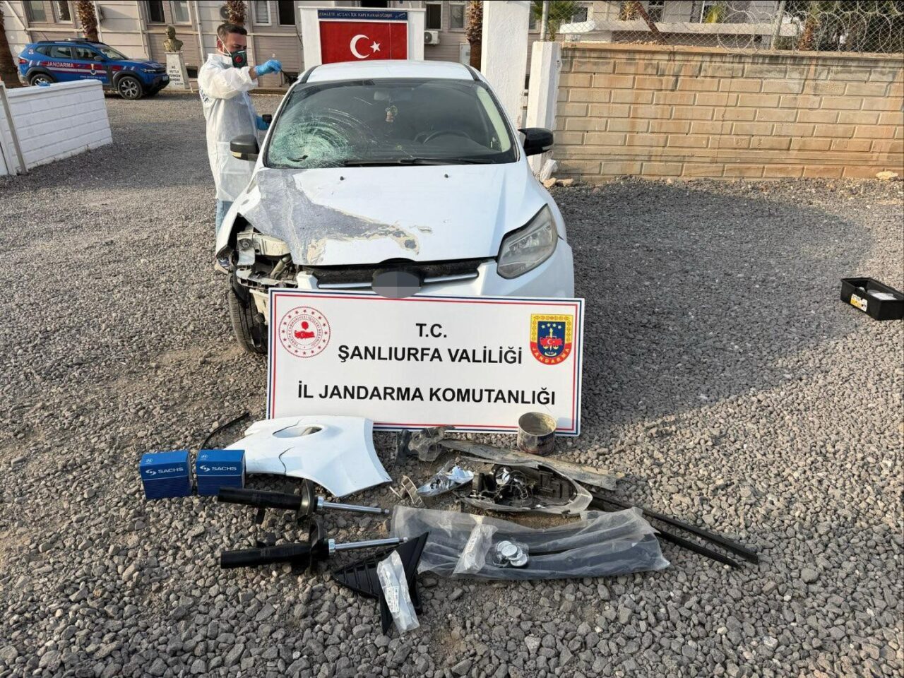 Şanlıurfa’da Yol Kenarında Bulunan Ölü Şahsın Trafik Kazası Sonucu Hayatını Kaybettiği Belirlendi, Sürücü Gözaltına Alındı