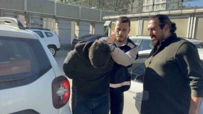 Samsun'da bir genç, arkadaşlarıyla yolculuk sırasında tüfekle vurularak hayatını kaybetti.